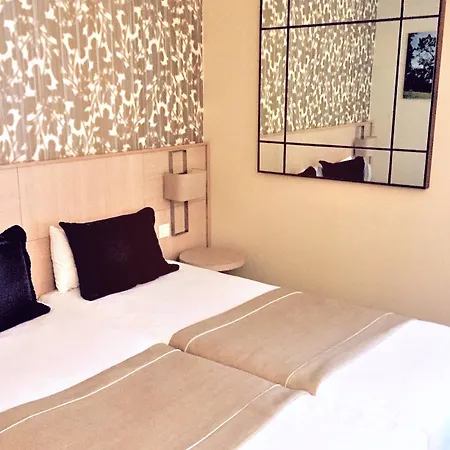 Hotel Jardins Eiffel Parigi
