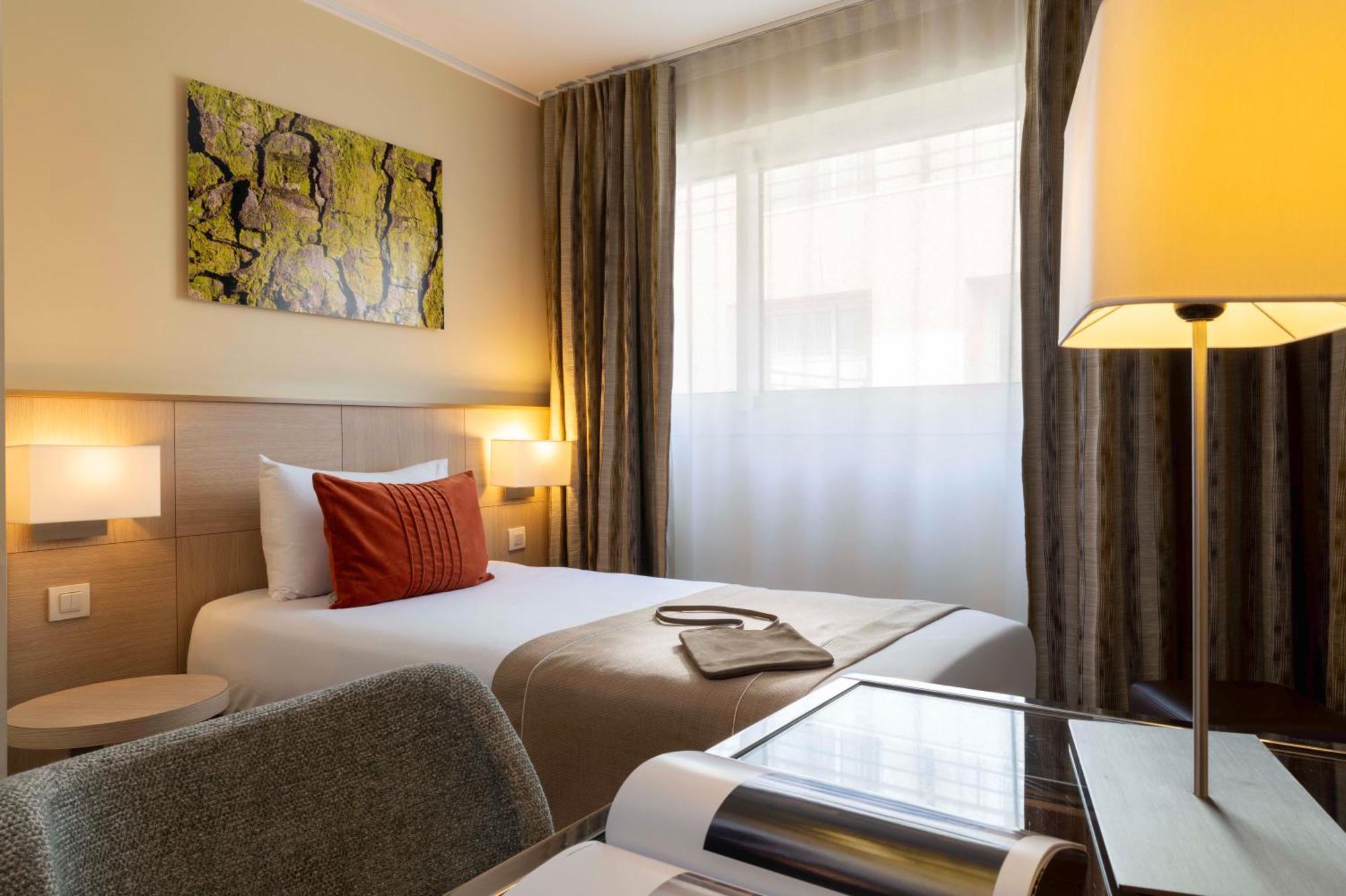 Jardins Eiffel Paris