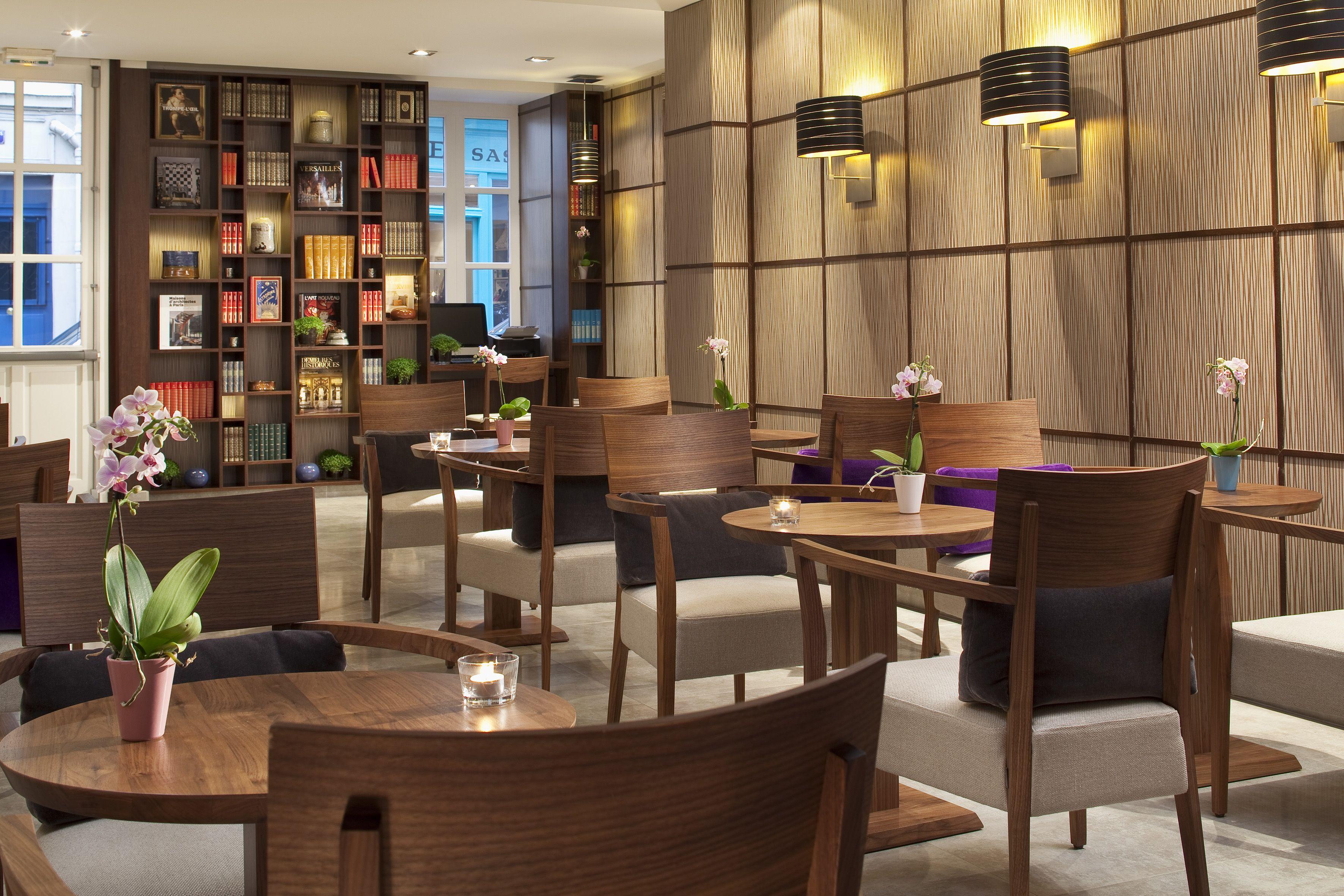 Jardins Eiffel Paris